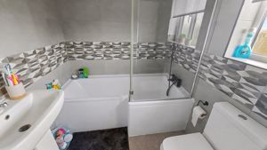 Photo 22- click for photo gallery